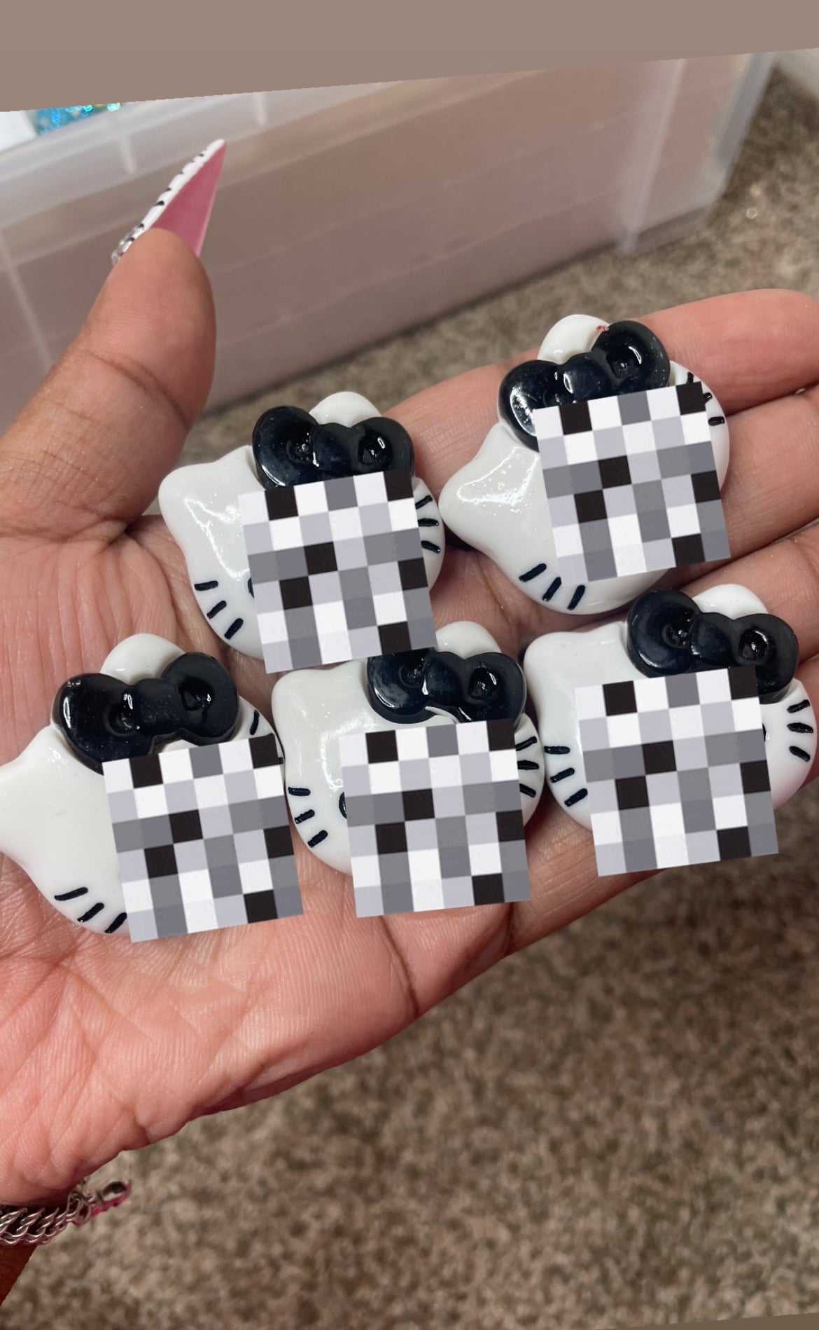 Black & White HK * medium